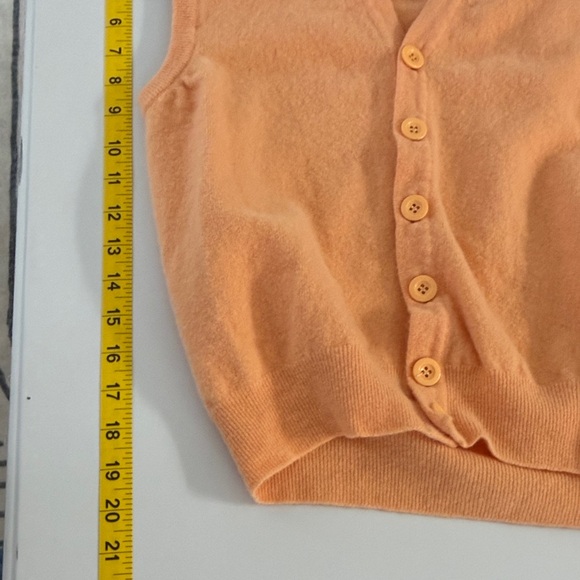 Benetton 100% Lambswool Cardigan Vest - Picture 8 of 9